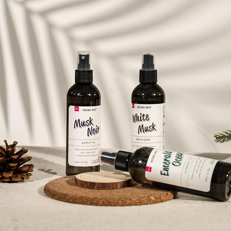 Spray per ambienti con maschera bianca di lusso