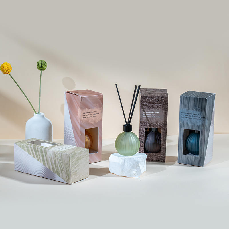 Piccolo bulbo di vetro con strisce verticali che evaporano bottiglia diffusore a lamella-produttore di diffusori a lamella per profumo domestico