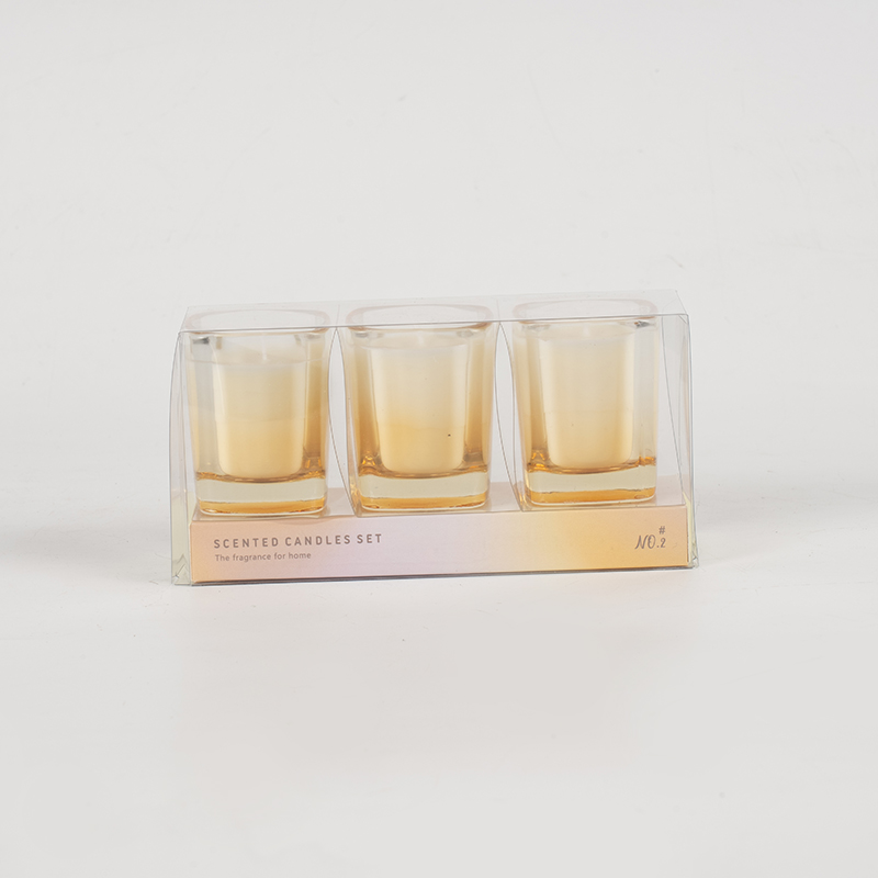 Set di 3 candele quadrate con colore sfumato