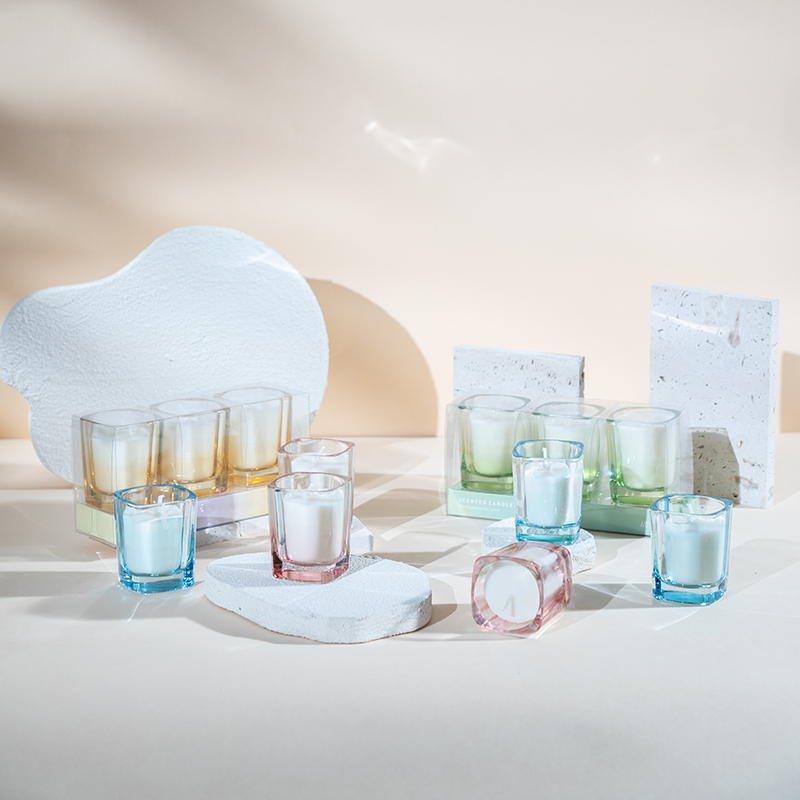 Set di 3 candele quadrate con colore sfumato