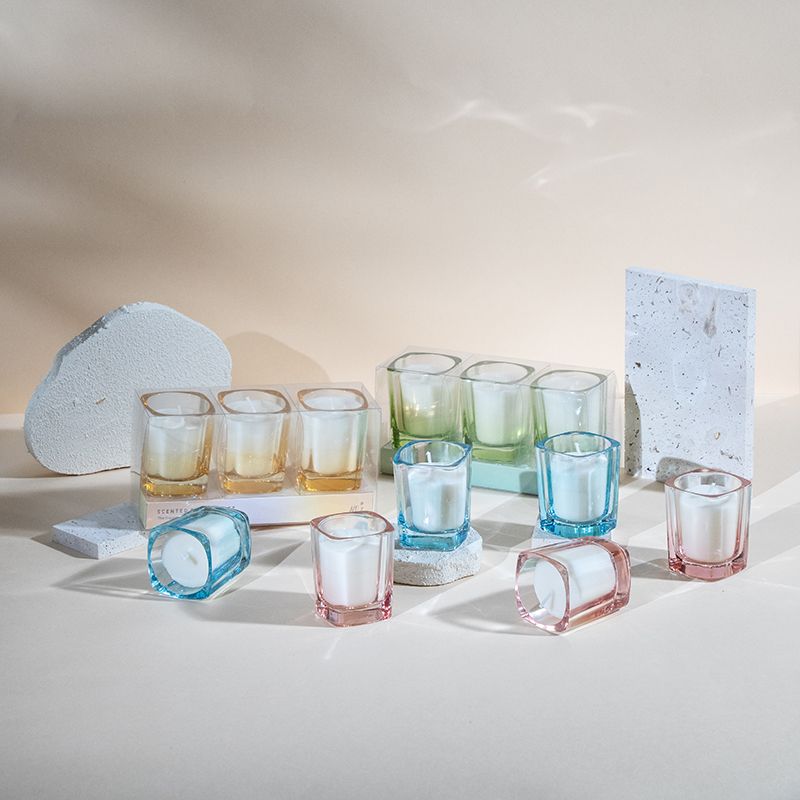 Set di 3 candele quadrate con colore sfumato
