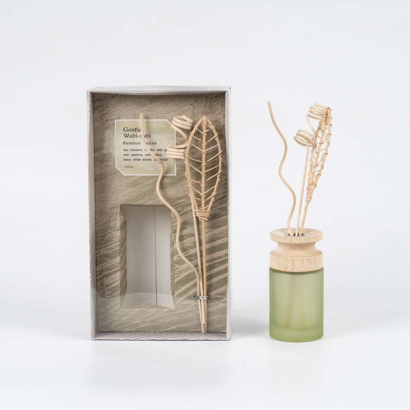 Diffusore a bastoncini di vetro di alta qualità con boccetta cilindrica alta e venditore di diffusori di aromi con bastoncini di legno