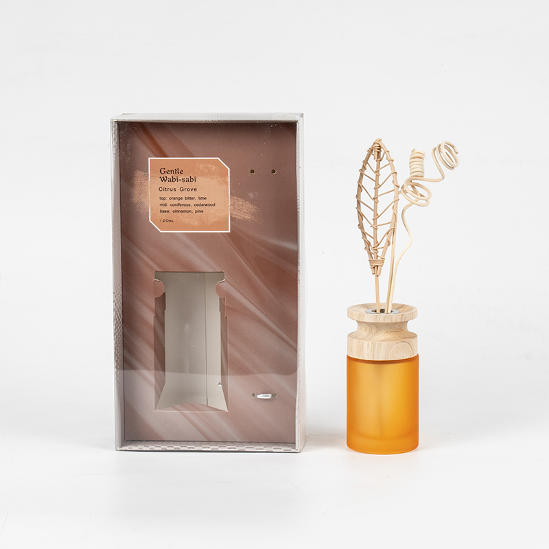 Diffusore a bastoncini di vetro di alta qualità con boccetta cilindrica alta e venditore di diffusori di aromi con bastoncini di legno