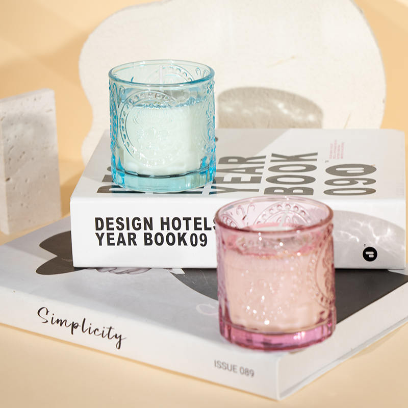 Candela profumata in bottiglia di vetro per la festa della mamma - produttore di candele ecologiche in cera di soia