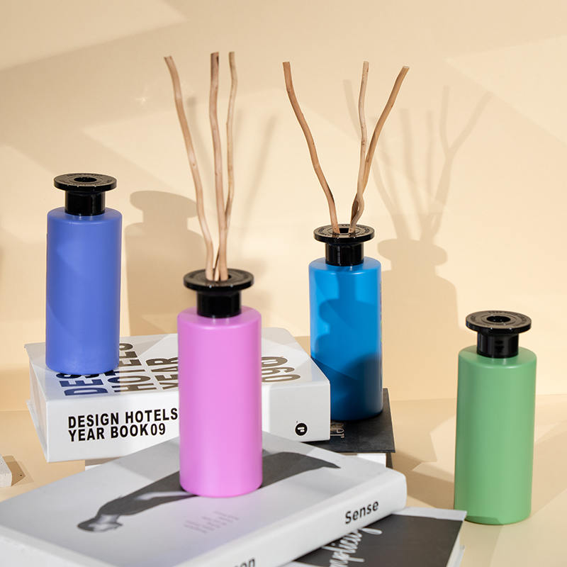 Bottiglia rotonda in vetro trasparente ad alta volatilità con diffusore a bastoncino in legno, bottiglia per aromaterapia premium