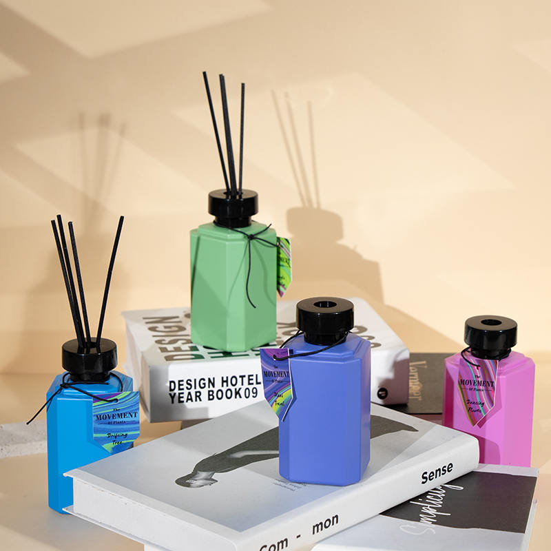 Diffusore a bastoncino in bottiglia di vetro quadrato-Produttore di fragranze per la casa