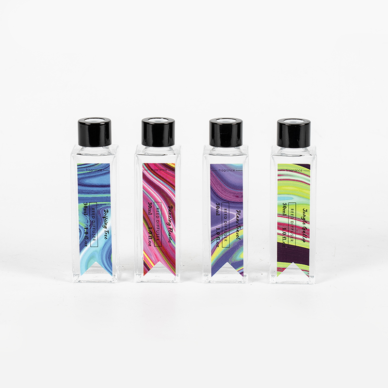 Piccolo diffusore a lamella quadrato con tacco alto 4 pezzi produttore di olio per diffusore di aromi